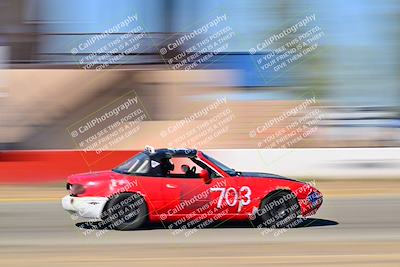 media/Sep-29-2024-24 Hours of Lemons (Sun) [[6a7c256ce3]]/StartFinish (245p-330p)/